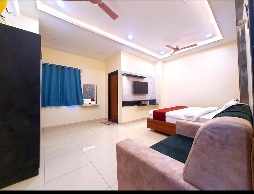 Vijayawāda Hotel Vsr Grand מראה חיצוני תמונה